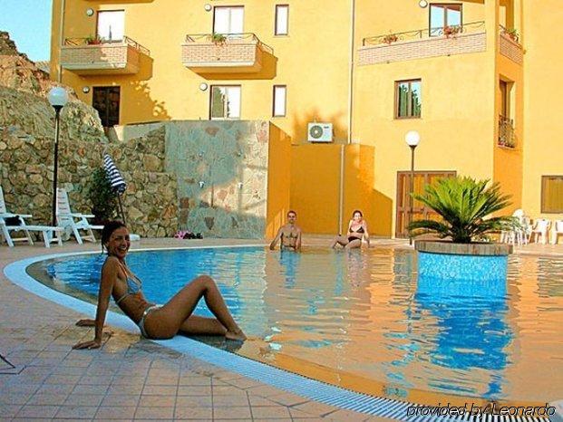 Hotel Le Palme SantʼAnna Arresi 外观 照片
