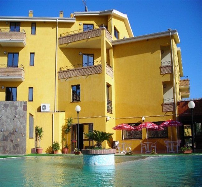 Hotel Le Palme SantʼAnna Arresi 外观 照片